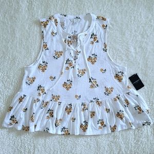 ✨️HP✨️ Lucky🍀 Brand Floral💐 Sleeveless Top - NWT